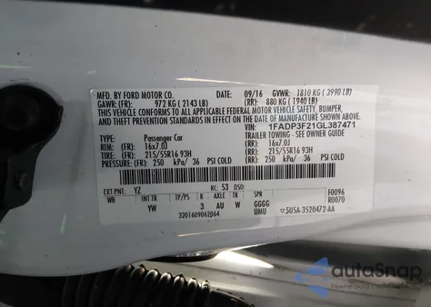 2016 Ford Focus Se z USA, uszkodzony, nr VIN 1FADP3F21GL387471